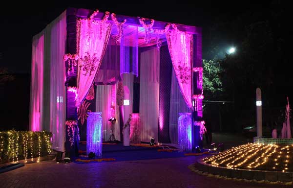 Light and Flower decoration in Greater Noida