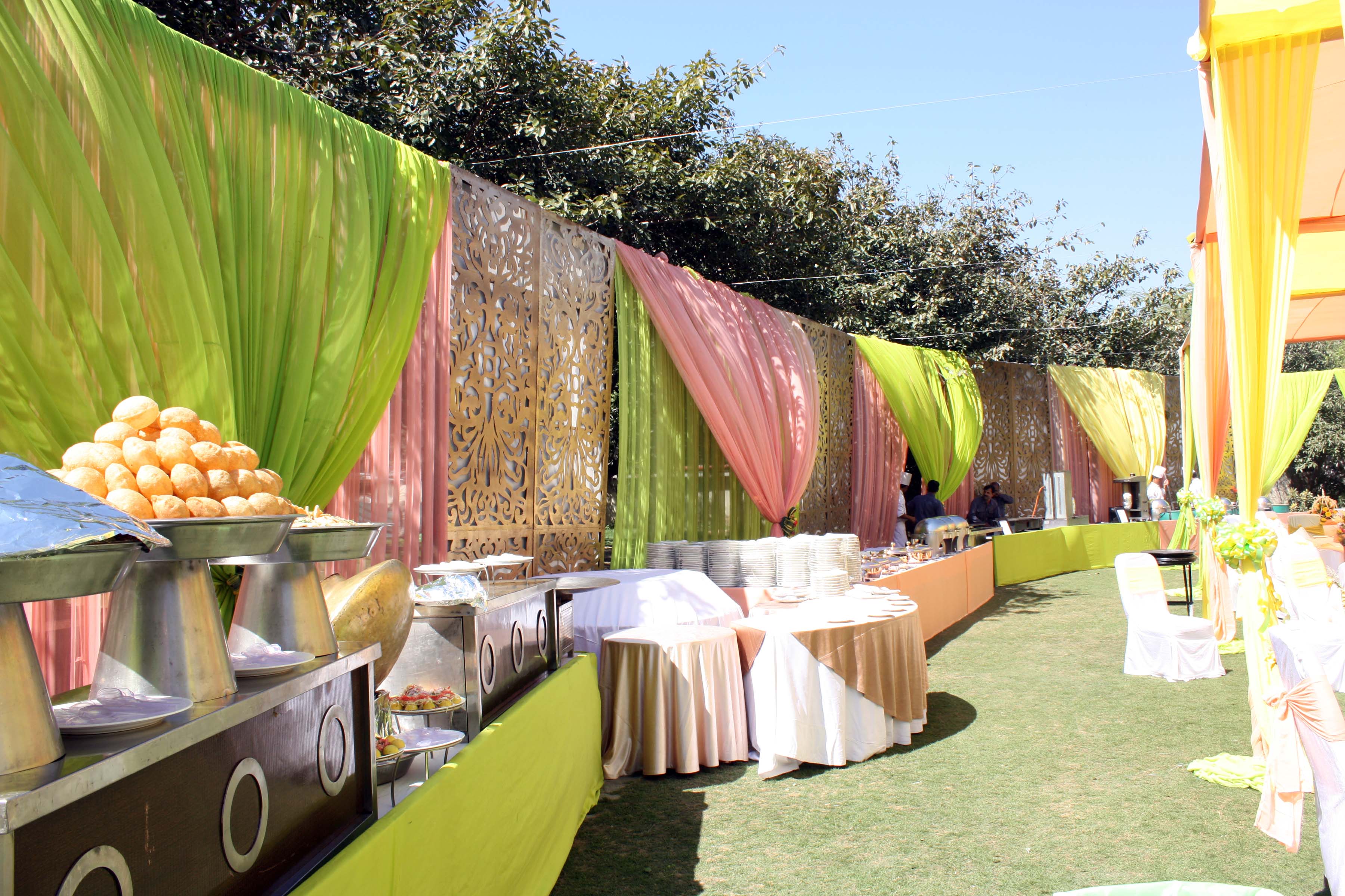 Ravishing catering and decoration service in Noida