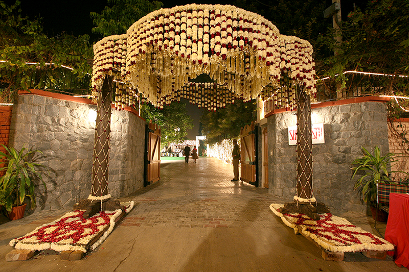 Entrance gate decoration by Hari Om tent event